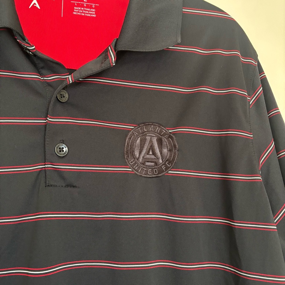 Antigua Atlanta United FC Men's Polo Shirt in Black with Red Stripes - Picture 2 of 5